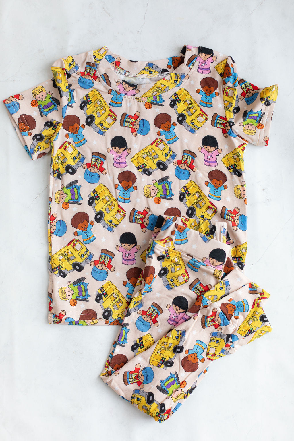 Wheels on The Bus Two Piece Set