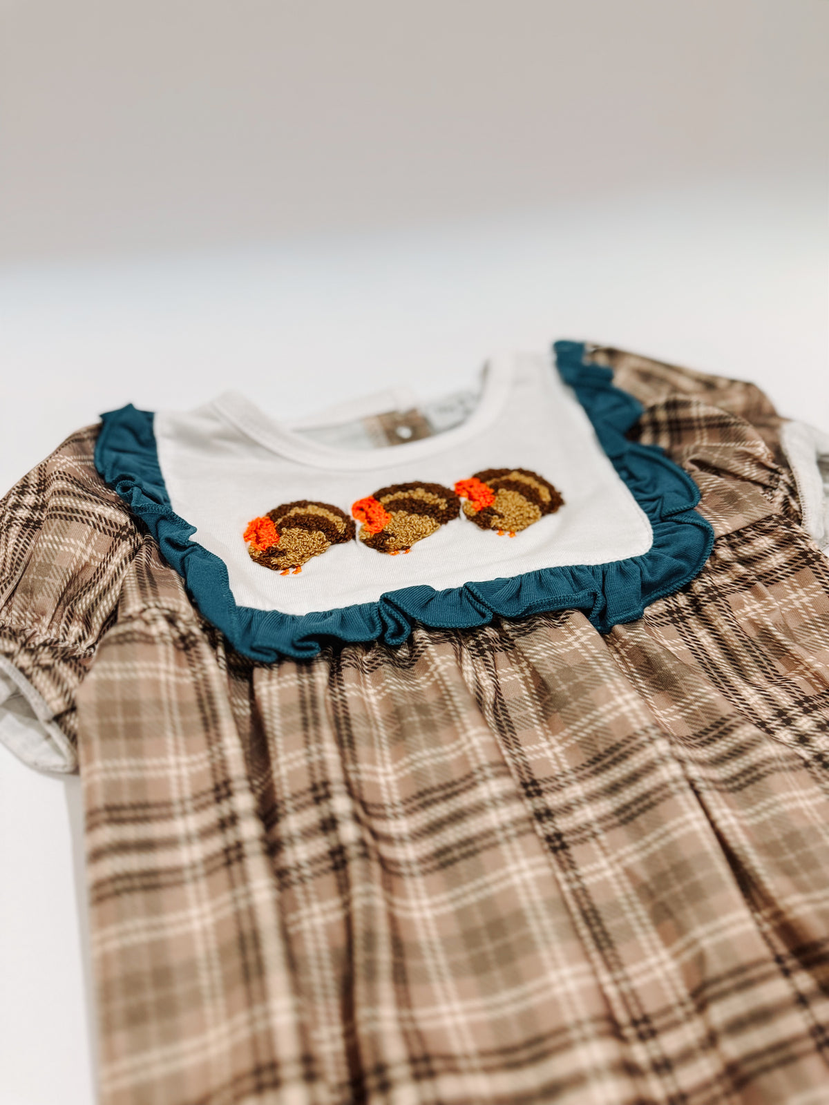 Brown Plaid French Knot Turkeys